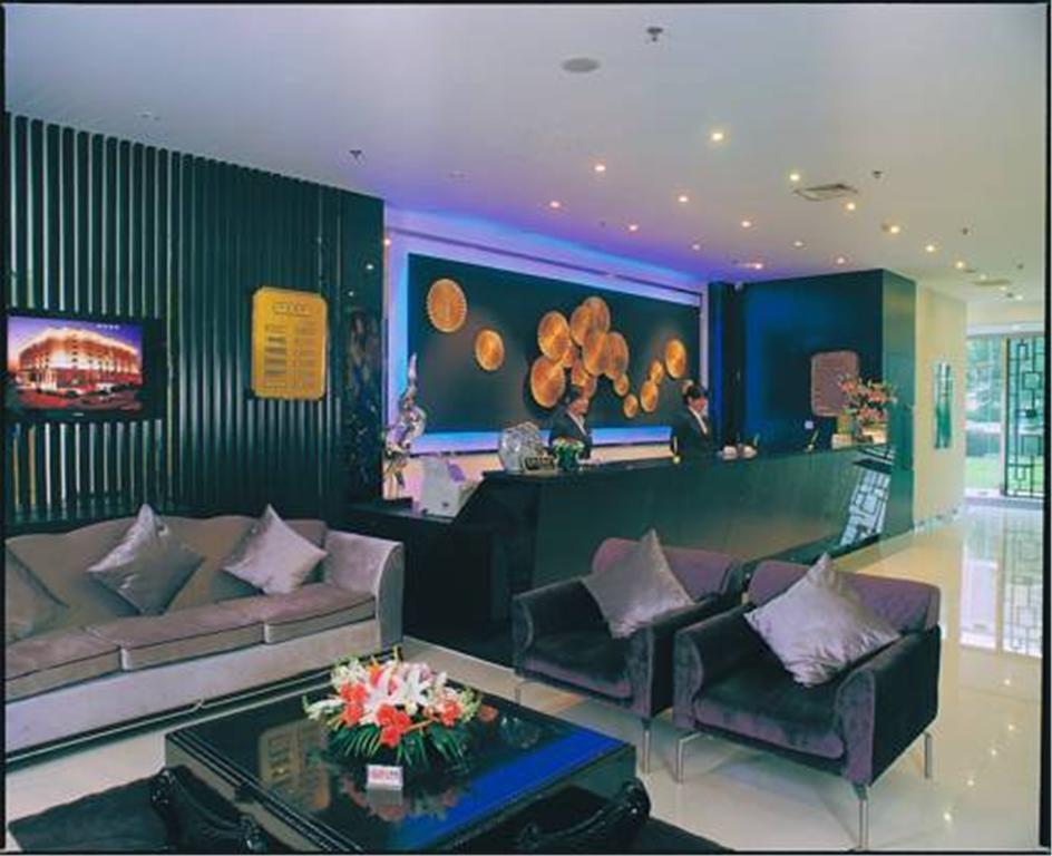 Radiance Hotel Shanghai Exterior photo