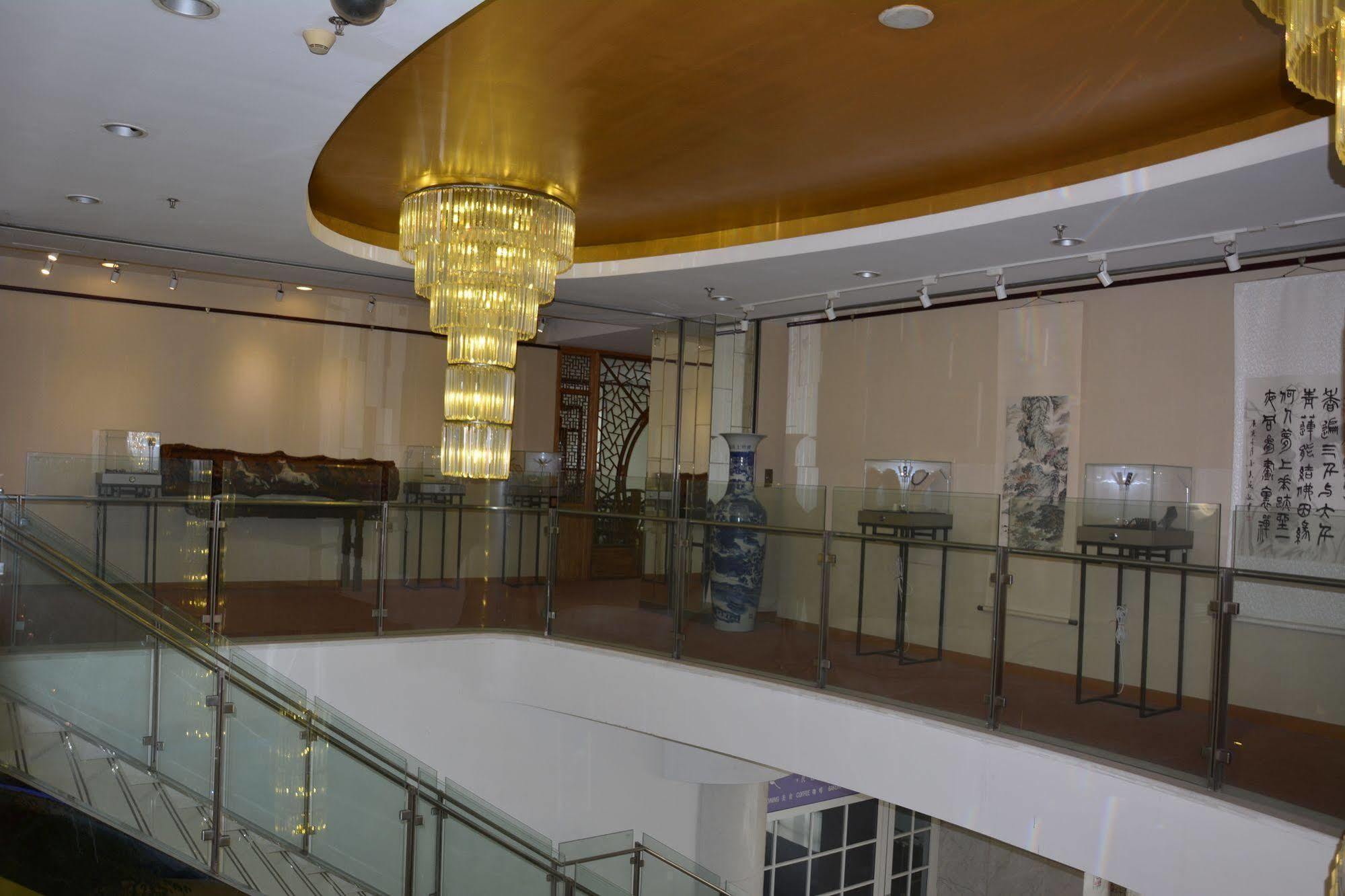 Radiance Hotel Shanghai Exterior photo