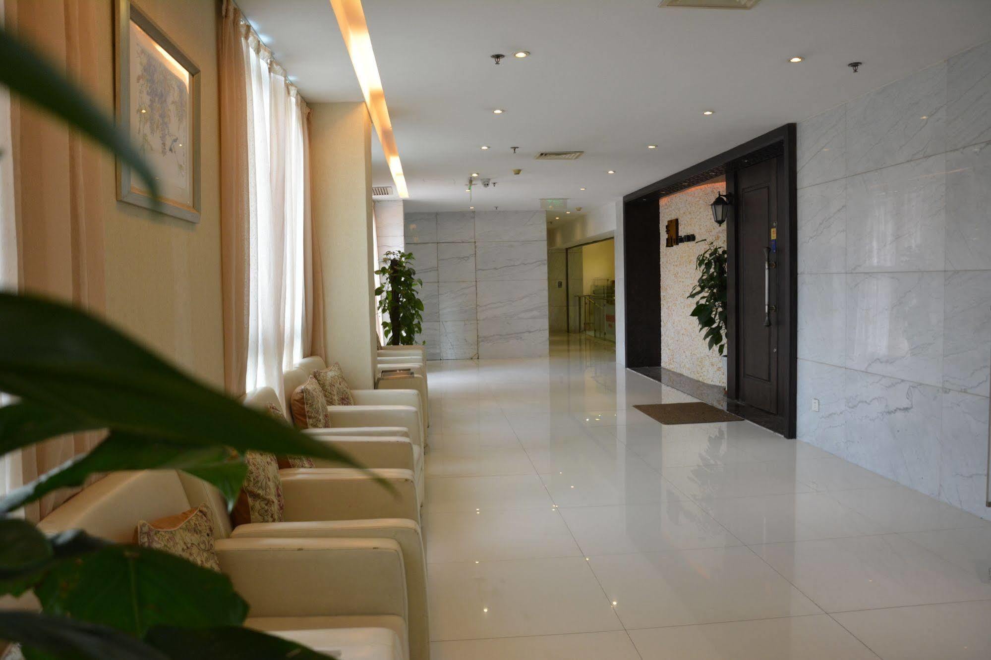 Radiance Hotel Shanghai Exterior photo